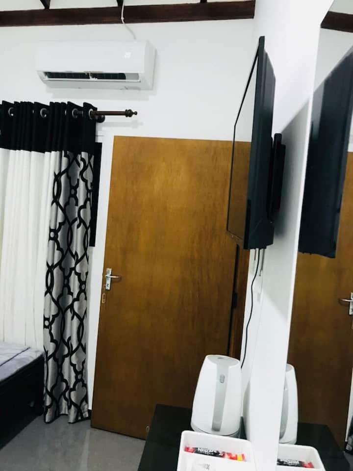 House Of Seya Bed & Breakfast เนกอมโบ ภายนอก รูปภาพ
