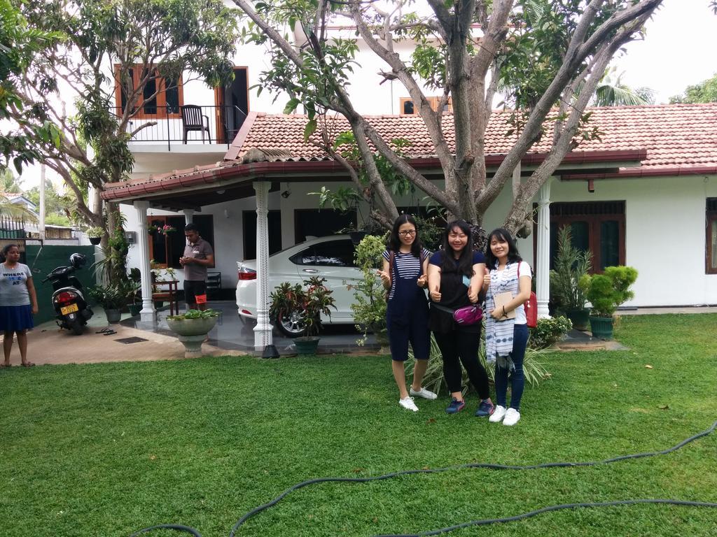 House Of Seya Bed & Breakfast เนกอมโบ ภายนอก รูปภาพ