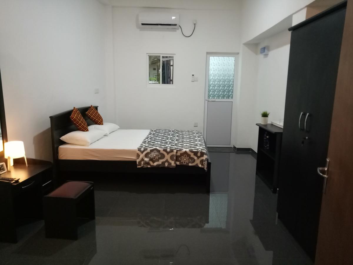 House Of Seya Bed & Breakfast เนกอมโบ ภายนอก รูปภาพ